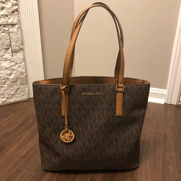 Michael Kors Handbags - Michael Kors. Medium Size. Tote. Gently Used!